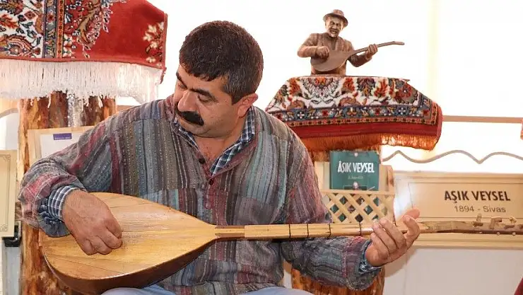 '107 yıllık emaneti ile Aşık Veysel´i andı'