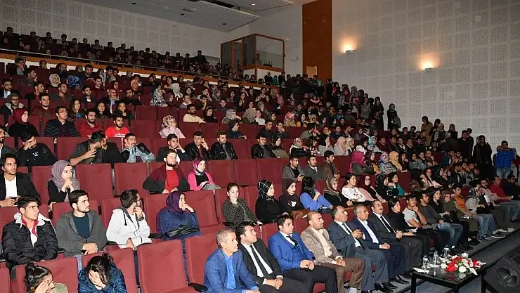 'Üniversitede kısmi zamanlı çalışacak ve yemek bursu alacak öğrenciler belirlendi'