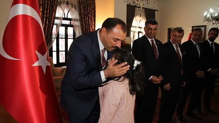 'Cumhuriyet´in 95. yılı Elazığ´da coşkuyla kutlandı'