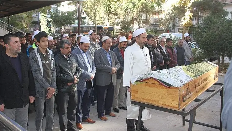 'Acı tesadüf, 10 dakika ara ile anne ve kayınvalidelerini kaybettiler'