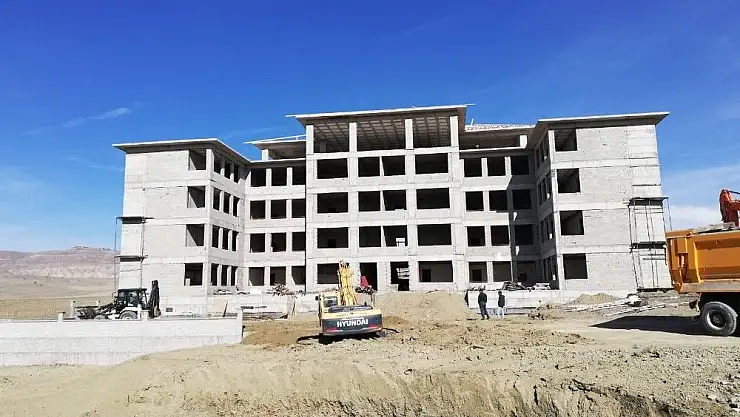 'Asrın Güreşçisi Hamza Yerlika´nın adı okula verildi'