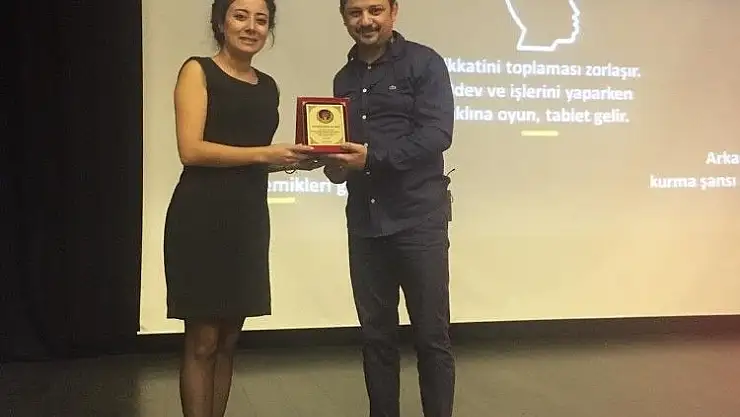 'TED Kolejinde teknoloji ve zararları konulu seminer'