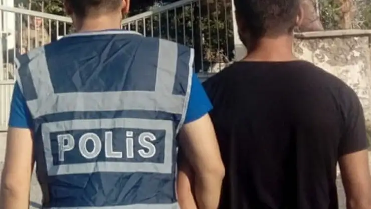 'Çeşitli suçlardan aranan 5 kişi tutuklandı'