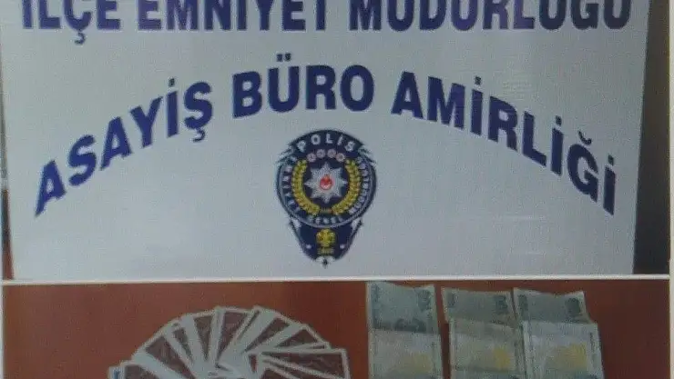 'Polisten kumarbazlara baskın'