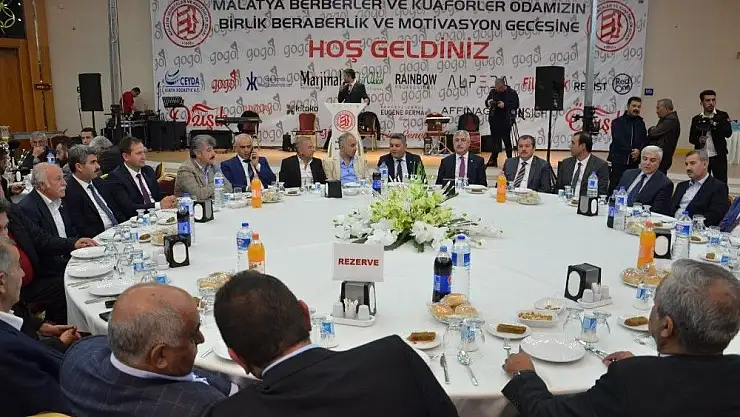 'Berber ve kuaförler motivasyon gecesinde buluştu'