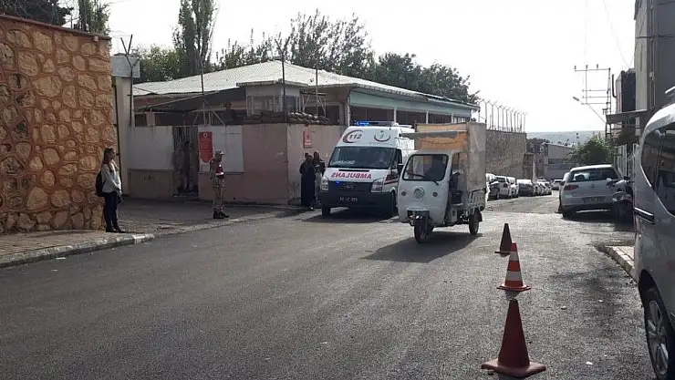 'Eşini ve iki kızını darp etti'