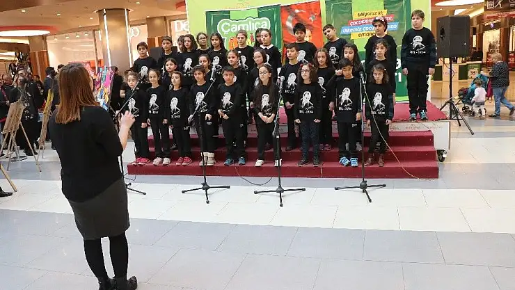 'Çamlıca Koleji´nden Atatürk´ü anma programı'