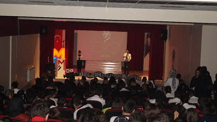 'Mercan Kolejinde 10 Kasım Anma töreni'