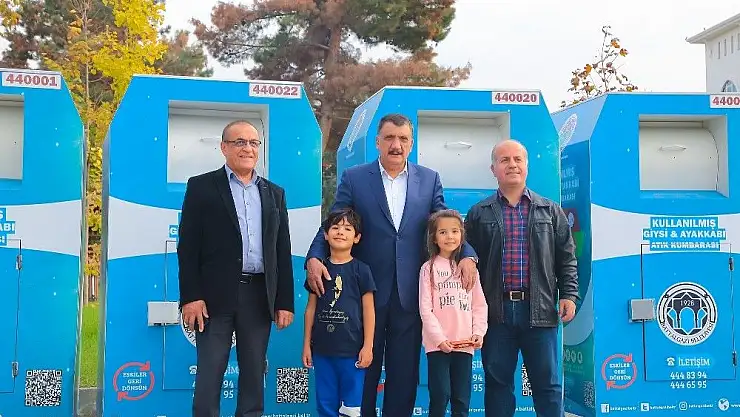 'Kullanılmış giysi ve ayakkabı kumbaraları yenilendi'