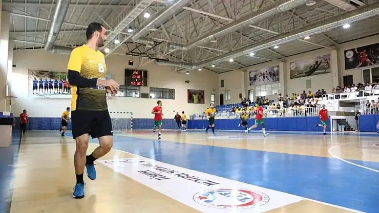 'Selka Eskişehir Hentbol Takımı: 31 - Adıyaman Belediyesi Hentbol Takımı:30'