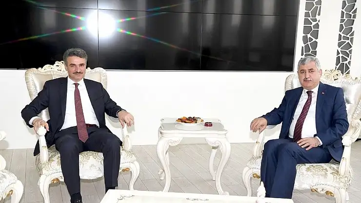 'Vali Baruş´tan hizmet vurgusu'