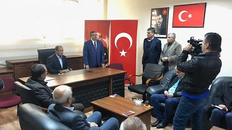 'Bakan, seçim çalışmalarına devam ediyor'