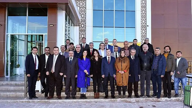 'Basın mensupları Yeşilyurt´taki yatırımları gezdi'