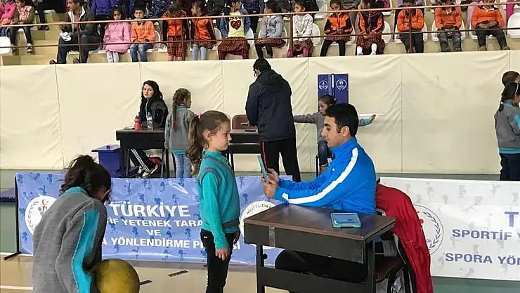 'Pazarcık´ta bin 40 öğrenci sportif yetenek taramasından geçti'