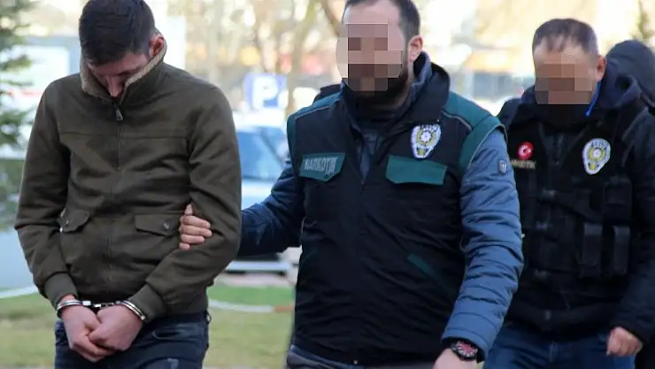 'Sivas polisi uyuşturucu satıcılarına göz açtırmıyor: 9 gözaltı'