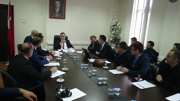 'Kaymakam Ersöz, STK´larla bir araya geldi'