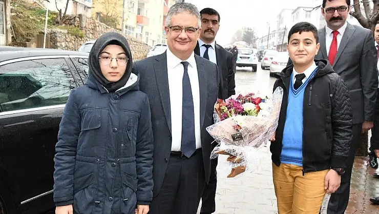 'Vali Aykut Pekmez Çelikhan ilçesinde incelemelerde bulundu'