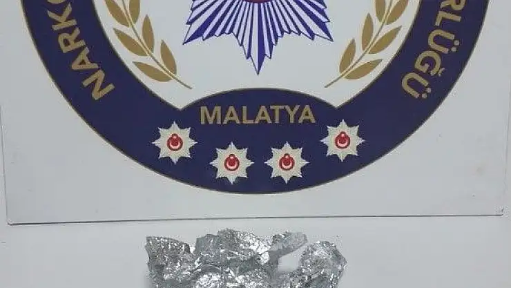 'Polisten kaçan sürücünün aracında uyuşturucu bulundu'