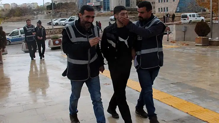 'Çaldıkları otomobille, iş yeri soyan 2 şüpheli yakalandı'