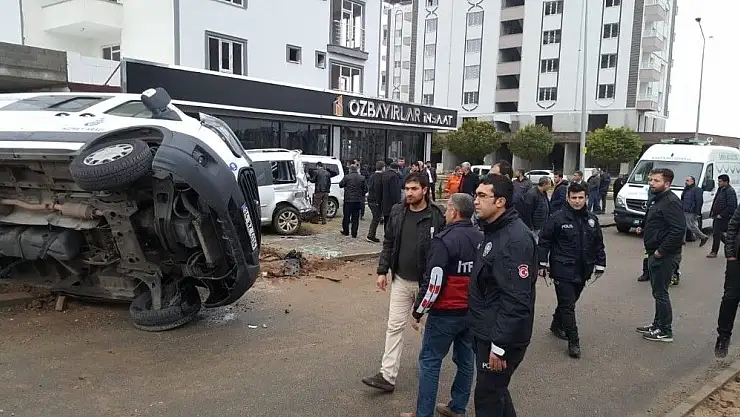 'Kahta´da zincirleme kaza: 2 Yaralı'