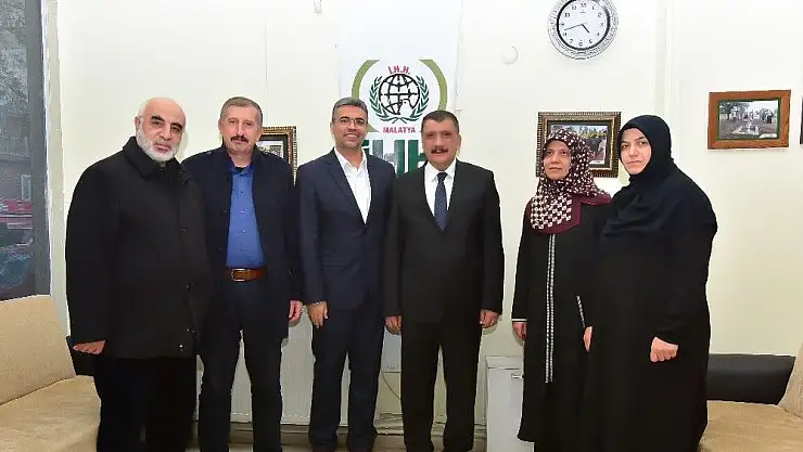 'Başkan Gürkan, İHH Malatya şubesini ziyaret etti'