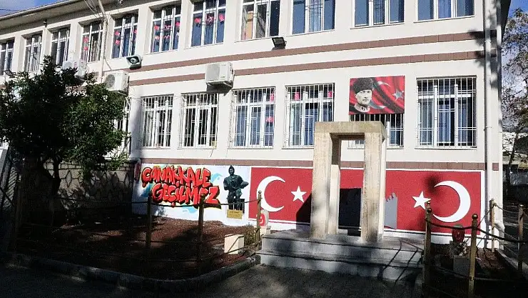 'Milli ve manevi değerleri yaşayan okul'