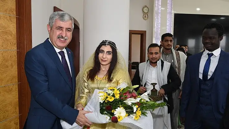 'Göçmen öğrencilerden Başkan Polat´a ziyaret'