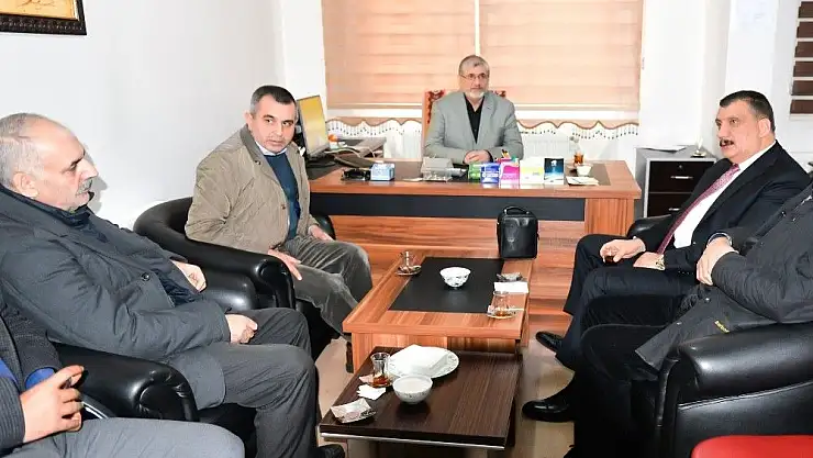 'Başkan Gürkan, Yetimler Kervanı Derneği´ni ziyaret etti'