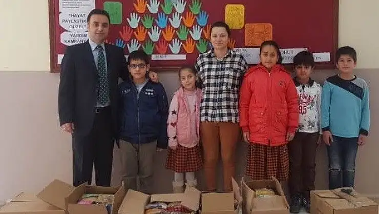 'Öğrencilerden ''Hayat Paylaştıkça Güzel'' kampanyası'