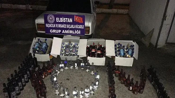 'Otomobil dolusu kaçak içki ele geçirildi'