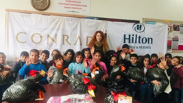 'Hayırsever çalışanlar 150 öğrenciyi giydirdi'