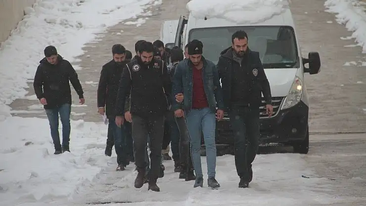'Elazığ´da DEAŞ operasyonu: 1 tutuklama, 6 sınır dışı'