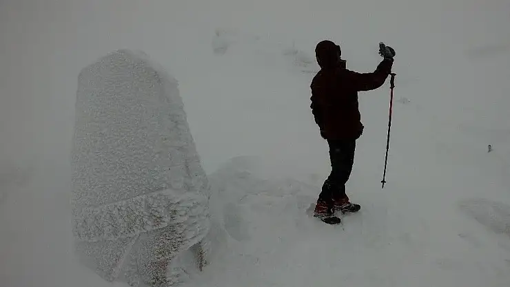 'Nemrut Dağı´ndaki devasa heykeller buz kesti'