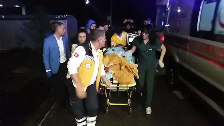 'Otomobil üniversite öğrencilerine çarptı: 1 ölü, 1 yaralı'