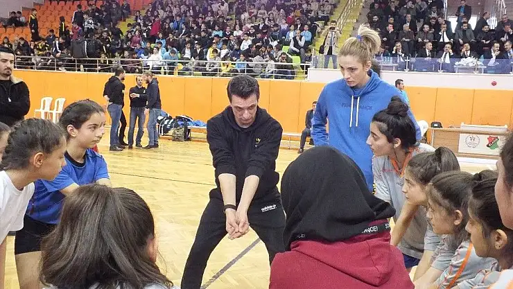 'Guidetti´den kız çocuklarına eğitim'