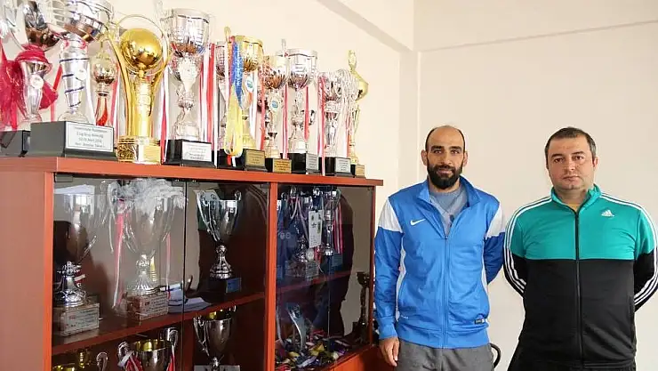 'İnönü Üniversitesi 20 branşta 33 takım ile mücadele etti'