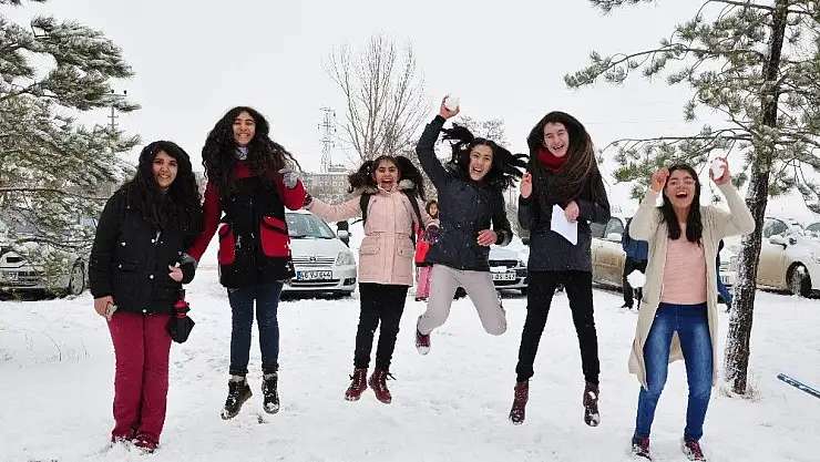 'Kahramanmaraş´ta 4 ilçede eğitime 1 gün ara verildi'