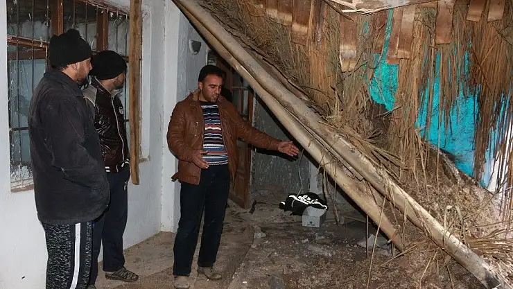 'Yağışlara dayanamayan ev çöktü'