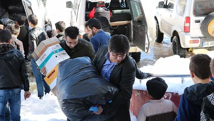 'Karne alan öğrencilere giysi yardımı'