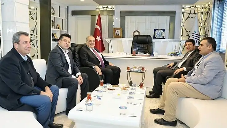 'CHP Milletvekili Tutdere Başkan Kutlu ile bir araya geldi'