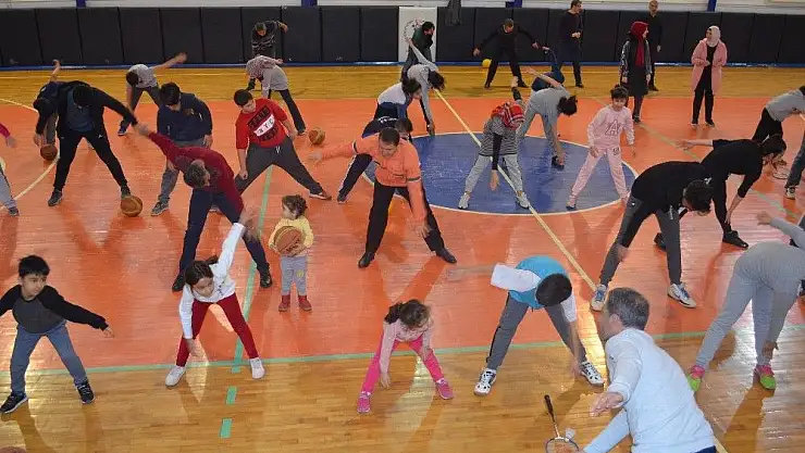 'Kahta´da ''Soğuk Zamanlarda Sıcak Salonlarımızda Spora'' projesi başladı'