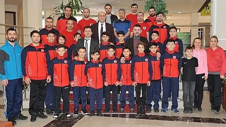 'Malatya´dan Artistik Jimnastik Erkekler Yıldız Milli Takım Kampına sporcu'