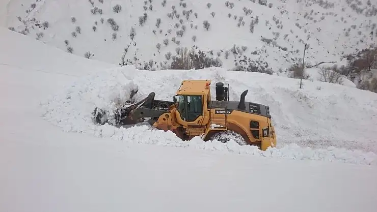 'Sincik´te yollar yine kapandı'
