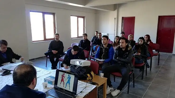 'MuayThai hakem kursu tamamlandı'