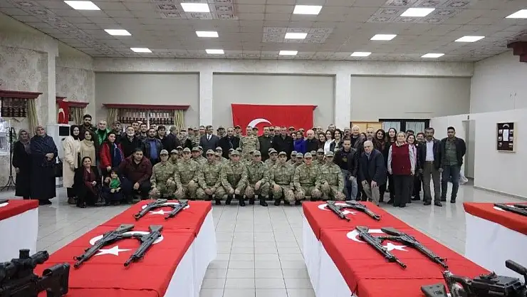 'Bedelli askerler yemin etti'