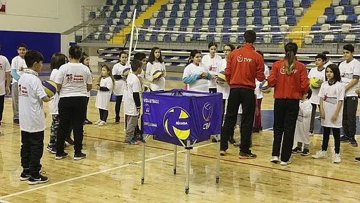 'Fabrika Voleybol Malatya´da çalışmalarına başladı'