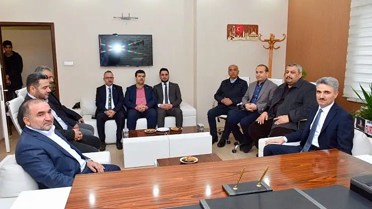'Vali Baruş´tan MÜSİAD´a ziyaret'