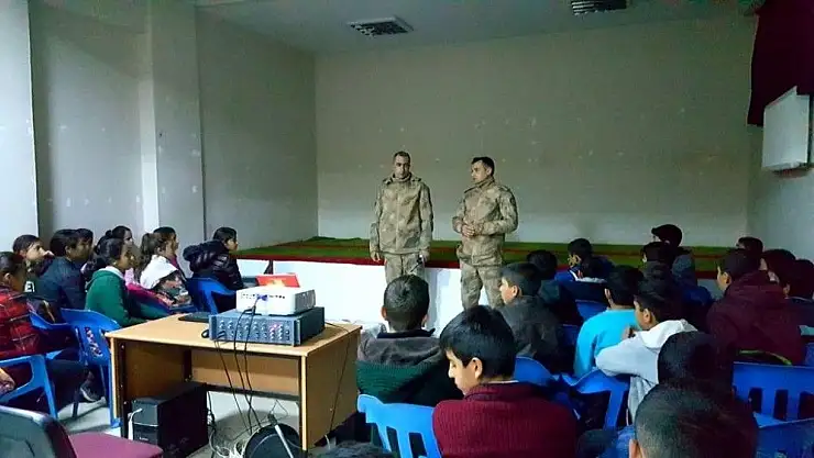 'Öğrenciler jandarmayı tanıdı'