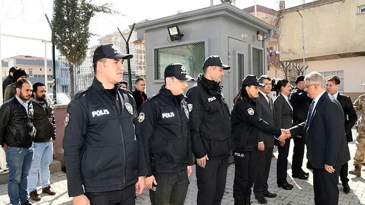 'Vali Aykut Pekmez Gölbaşı ilçesinde incelemelerde bulundu'