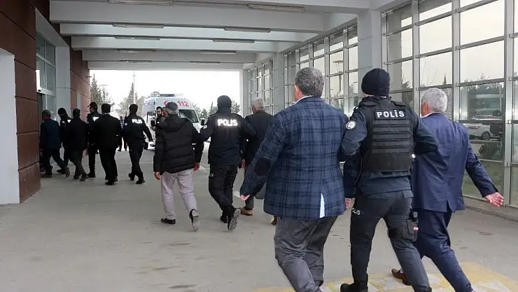 'Ehliyet sınavında usulsüzlük operasyonu: 60 gözaltı'